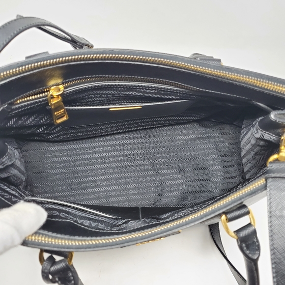 Auth Prada Saffiano Large Galleria Satchel Bag - Picture 7 of 15